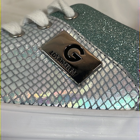 NWOT GBG Los Angeles Iridescent Mermaid Inspired Sneakers - Picture 10 of 11